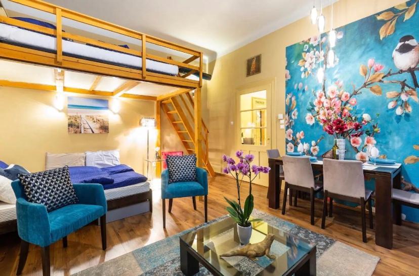 Cherry Blossom Designer Apartment In The Center With Free Parking Boedapest Buitenkant foto