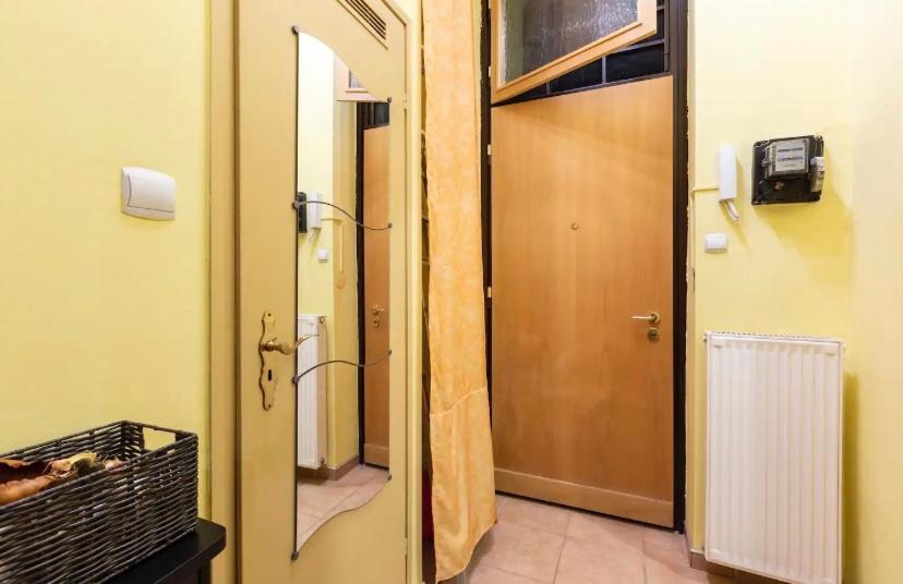 Cherry Blossom Designer Apartment In The Center With Free Parking Boedapest Buitenkant foto